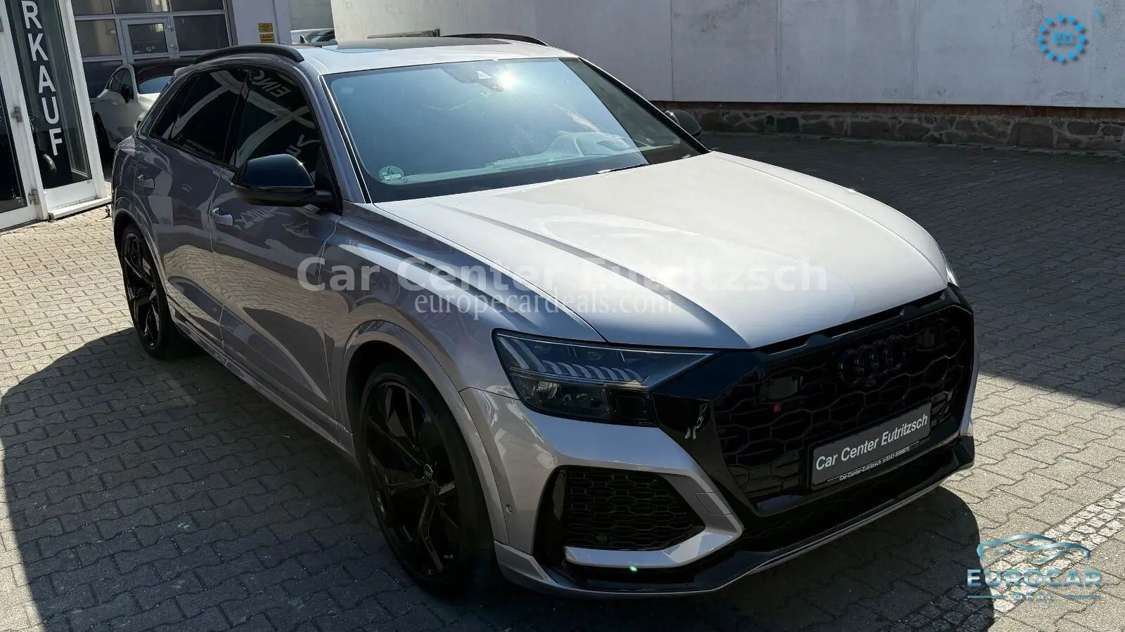 Audi RSQ8