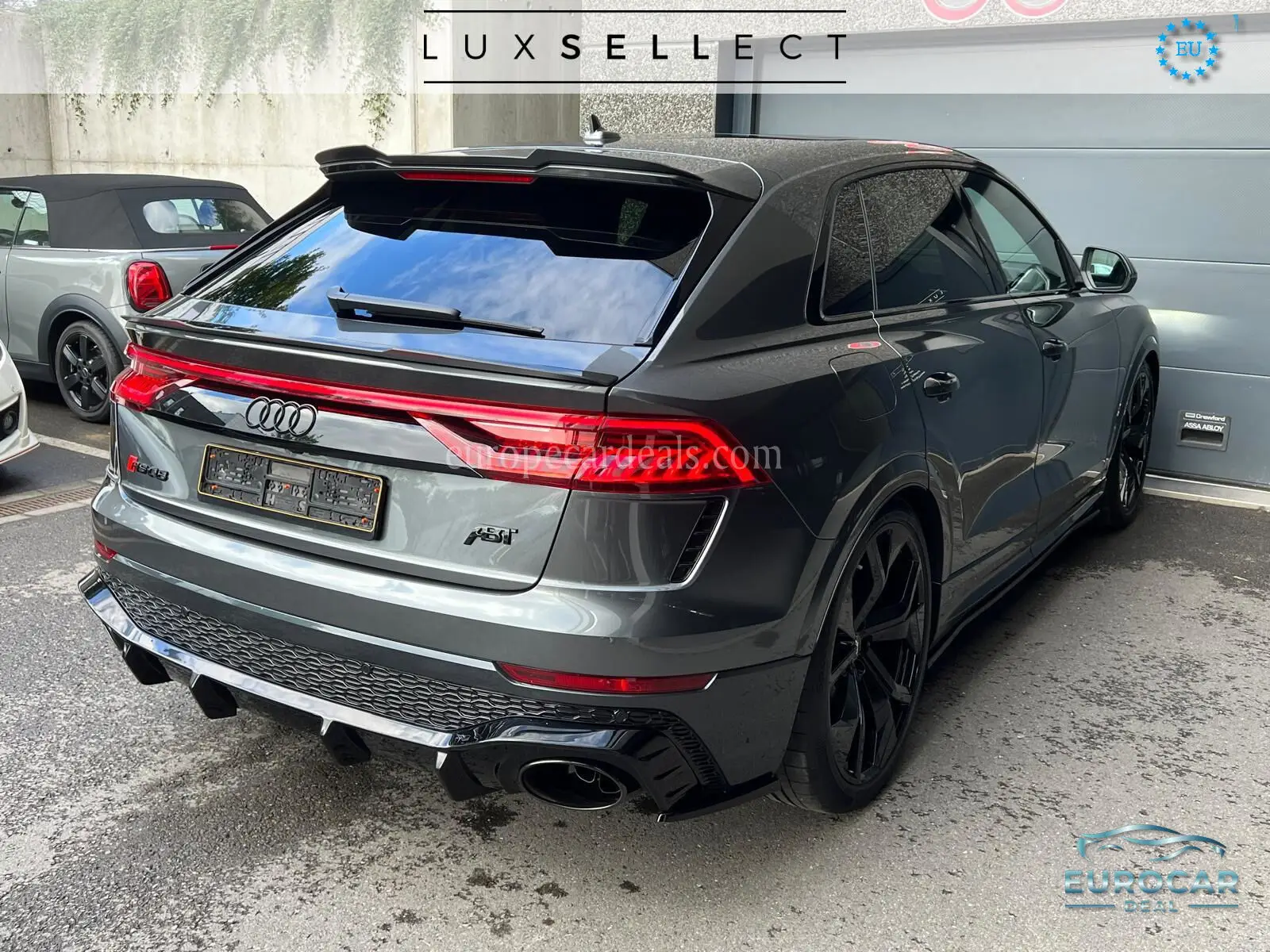 Audi RSQ8
