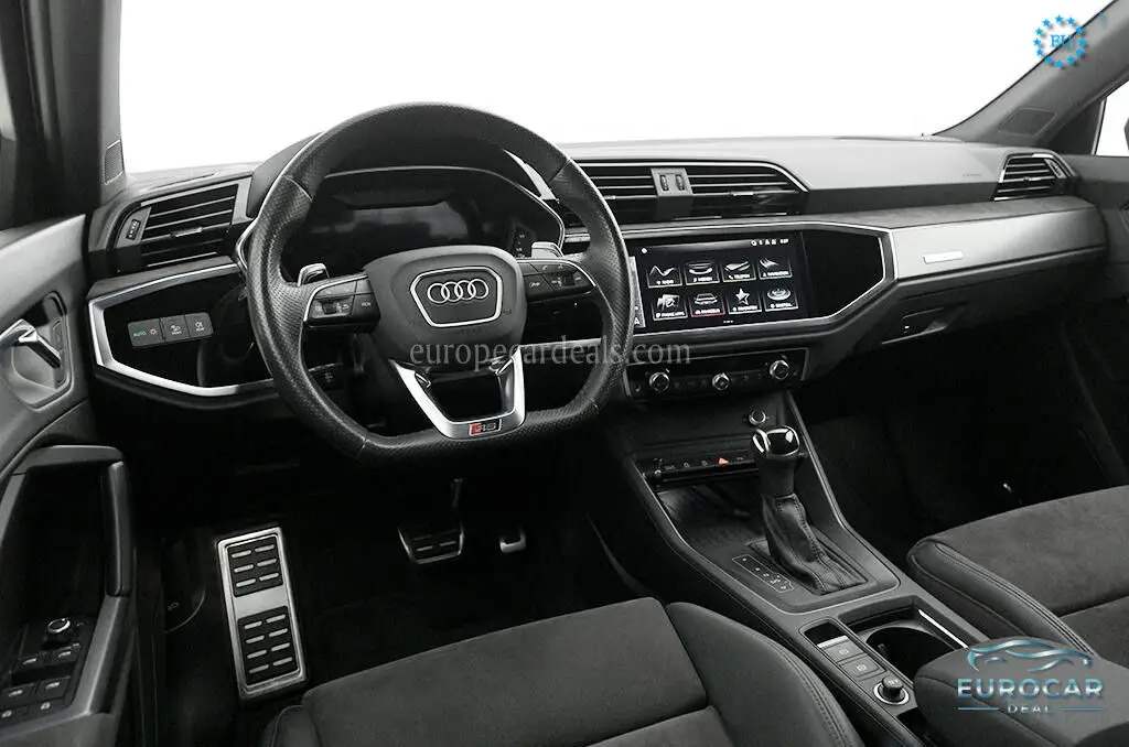 Audi RSQ3