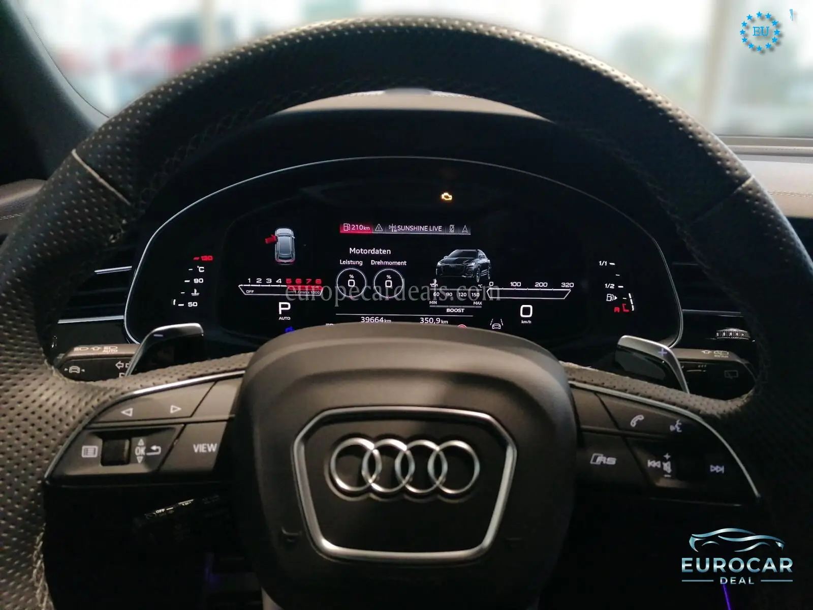 Audi RSQ8