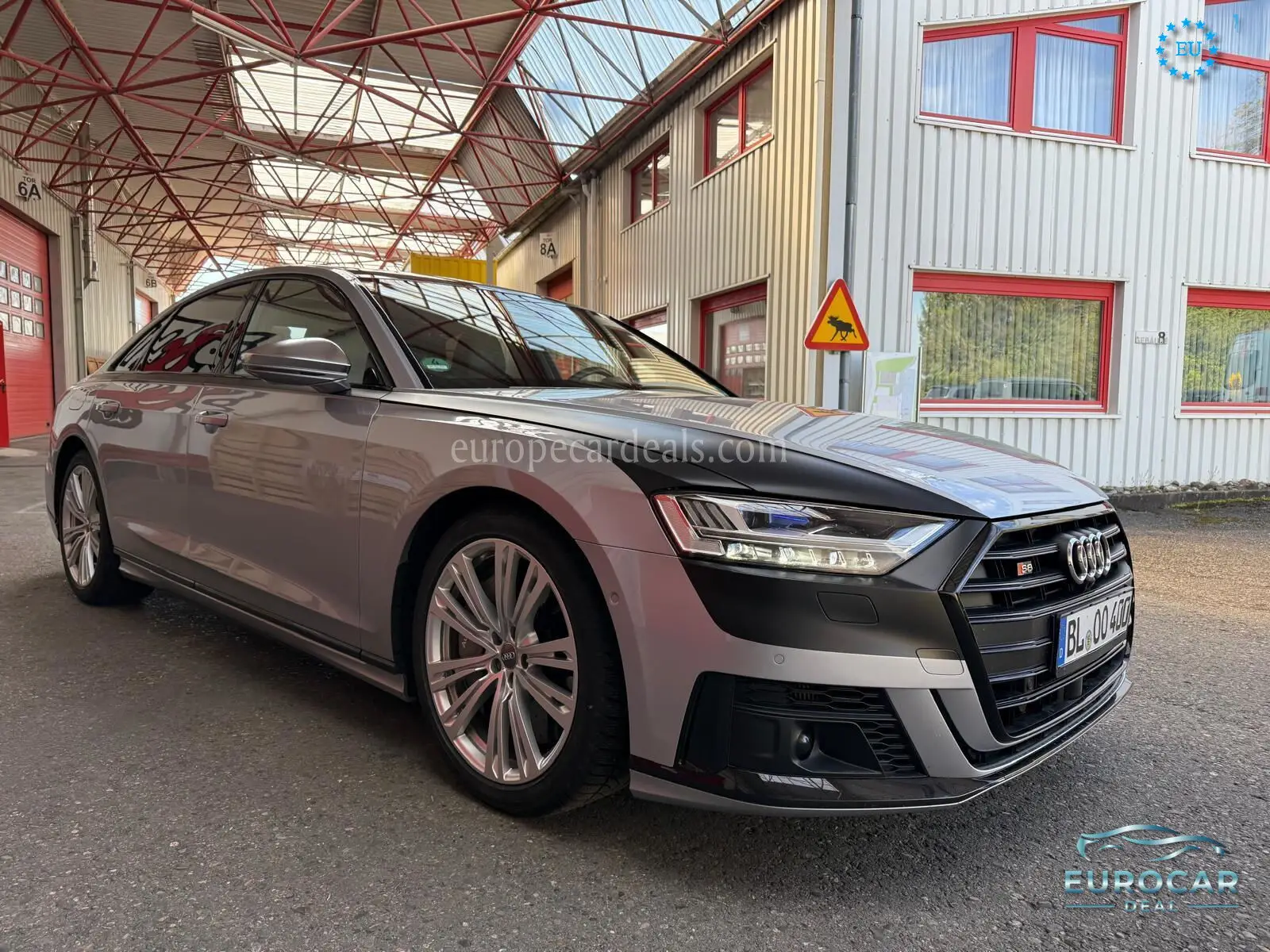Audi S8