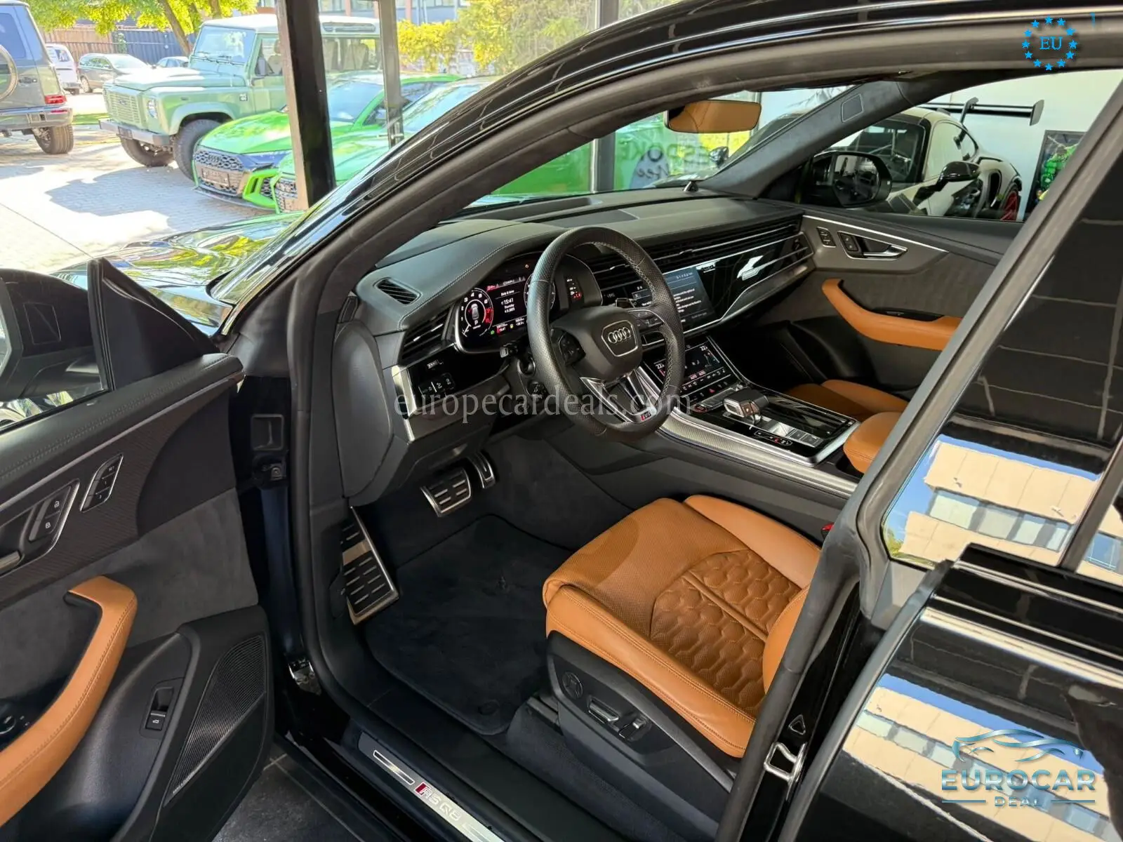 Audi RSQ8