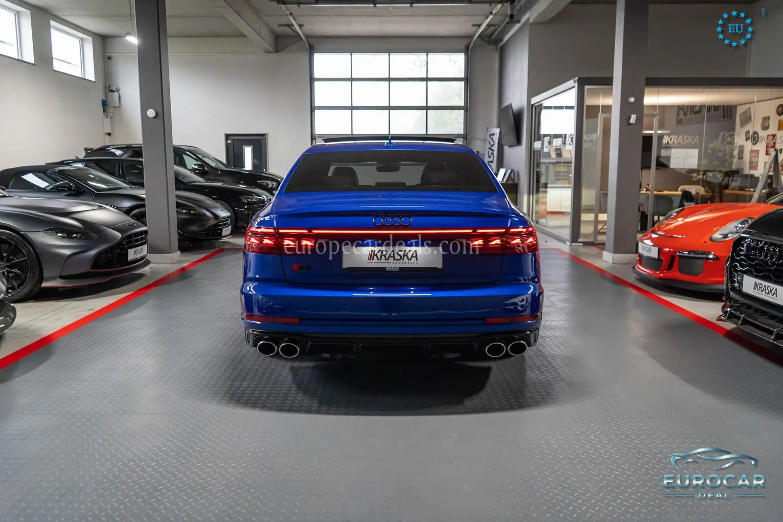 Audi S8