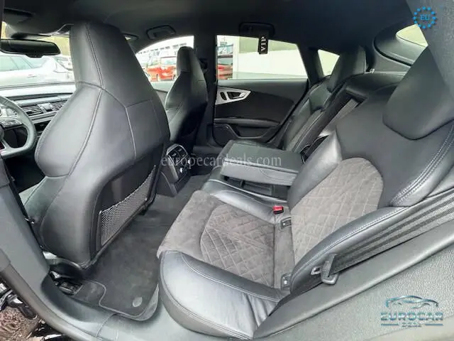 Audi S7