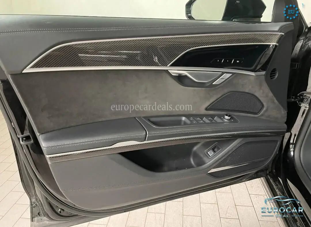 Audi S8