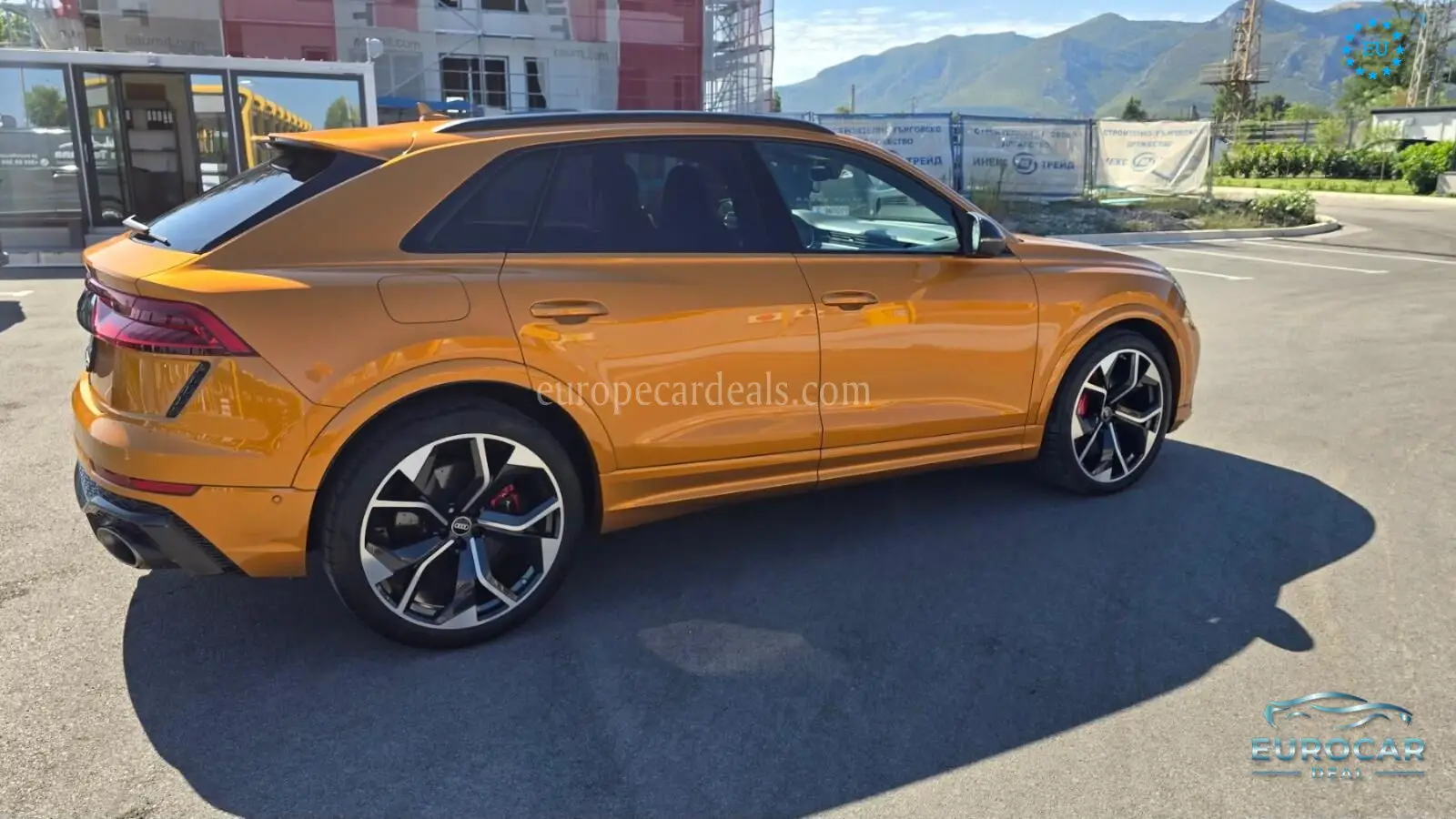 Audi RSQ8