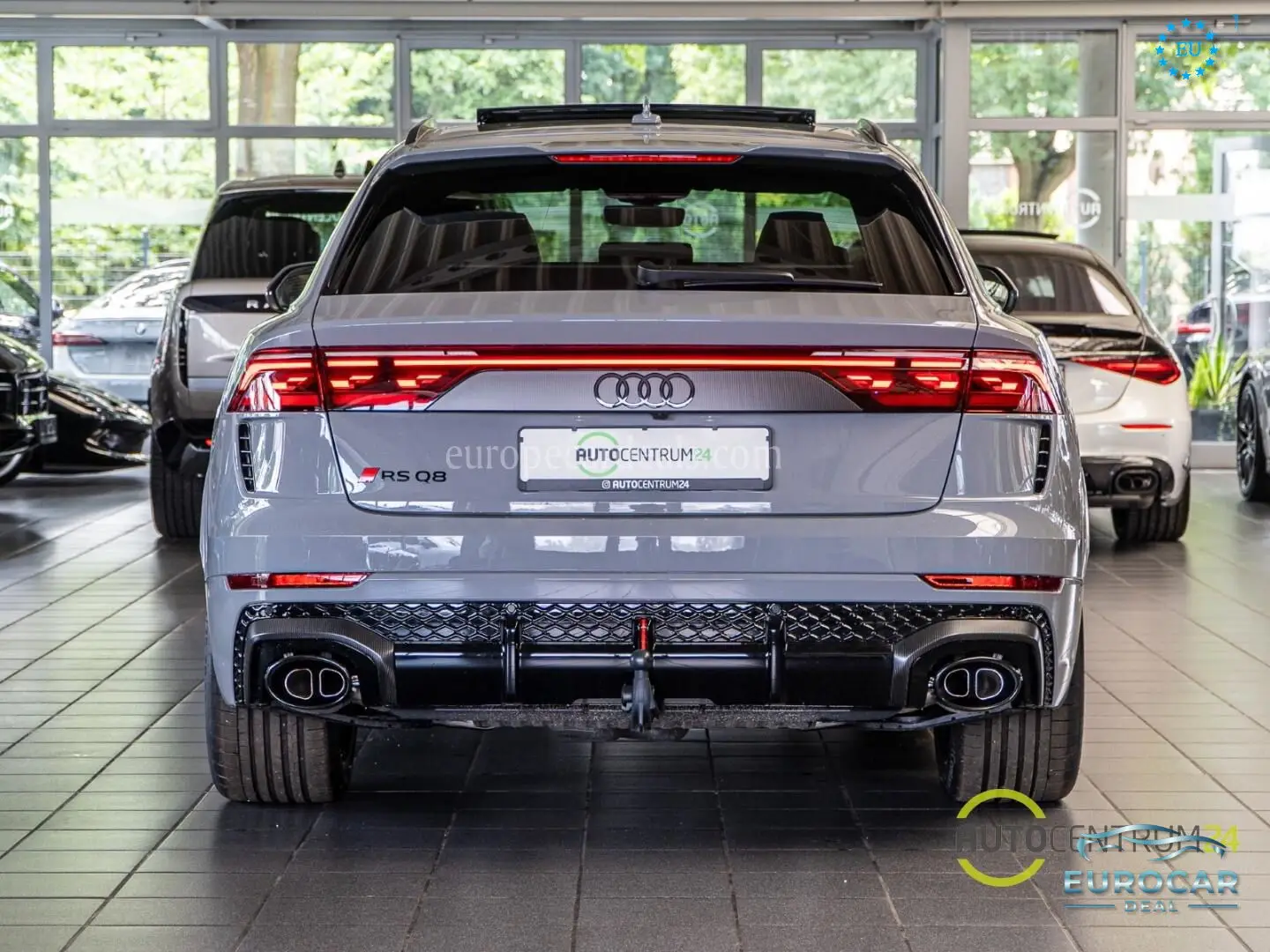 Audi RSQ8