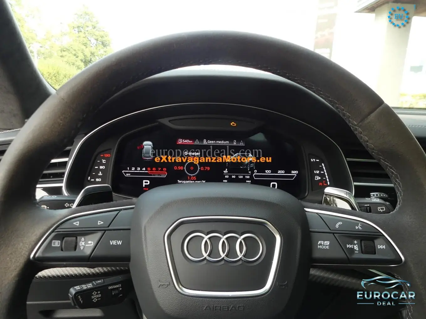 Audi RSQ8