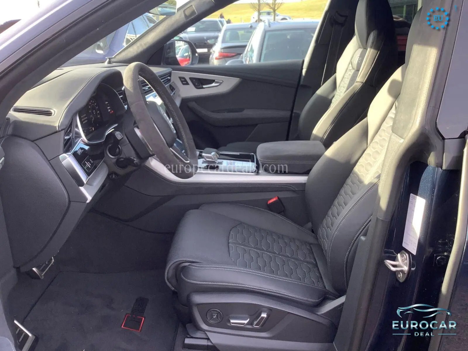 Audi RSQ8