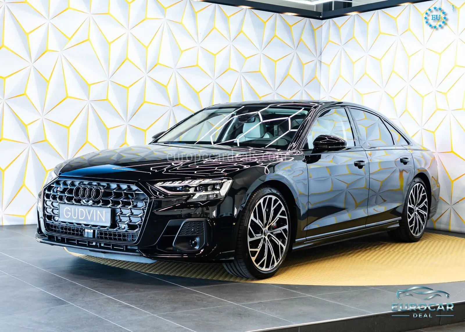 Audi S8