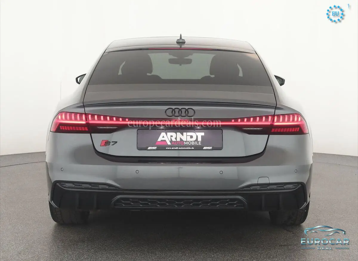 Audi S7