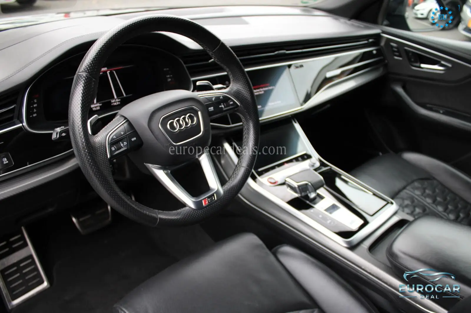 Audi RSQ8
