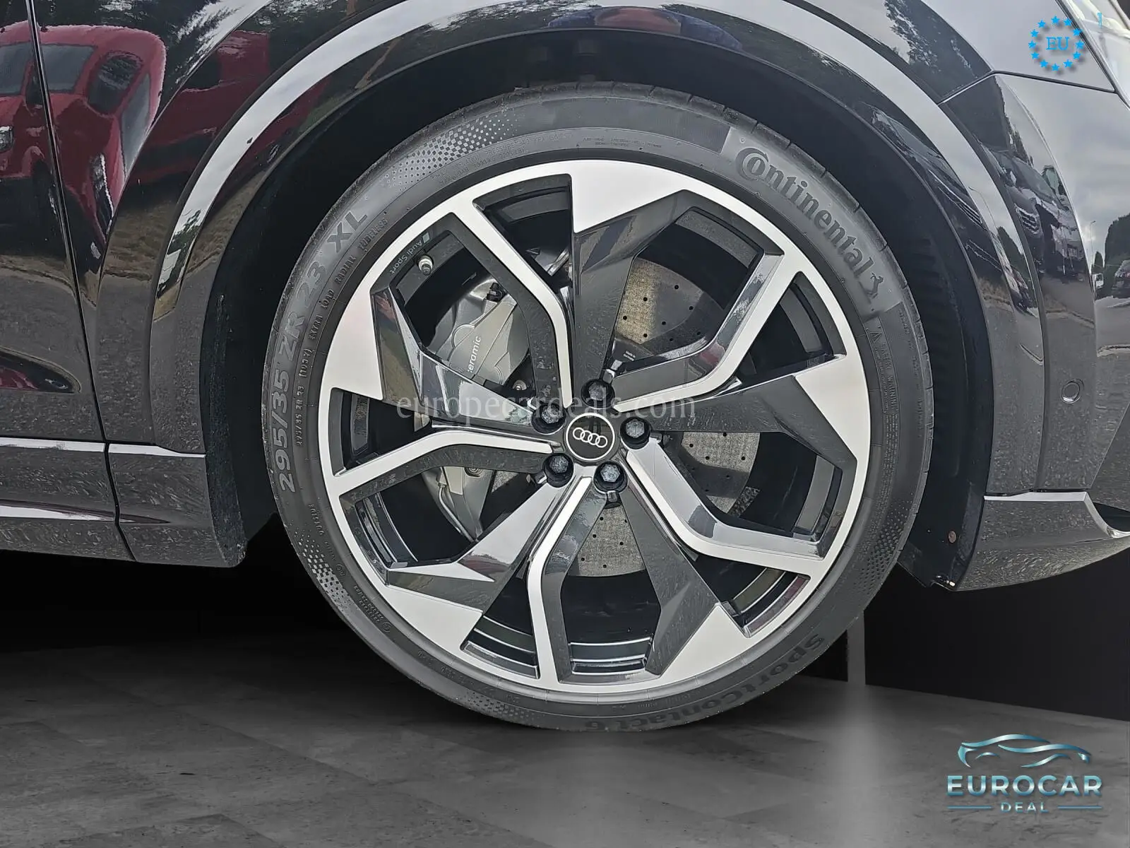 Audi RSQ8