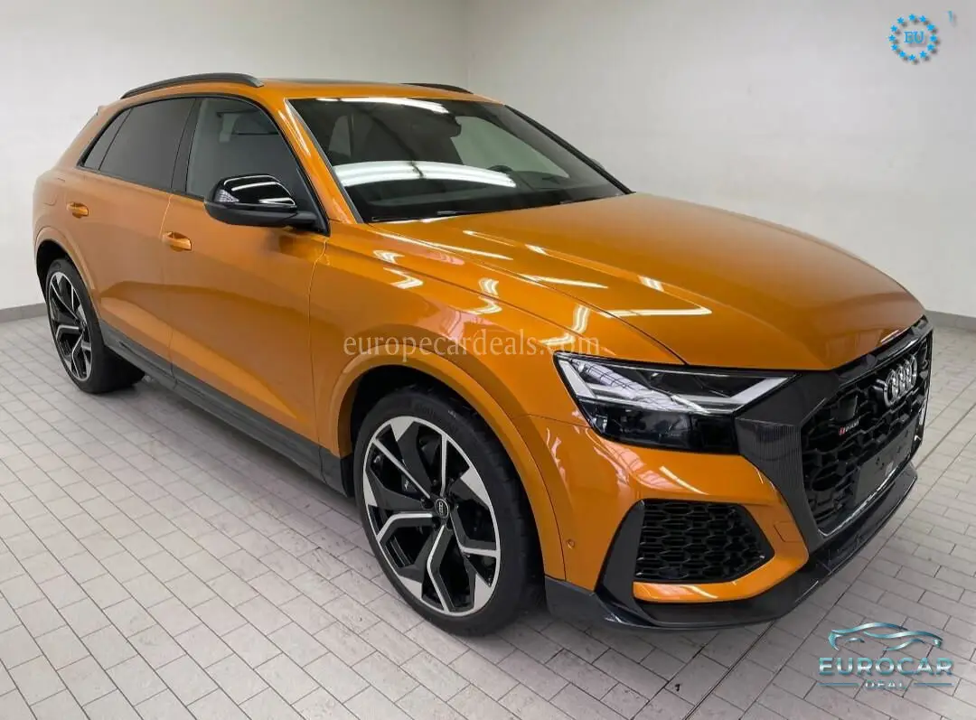 Audi RSQ8