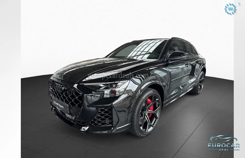 Audi RSQ8