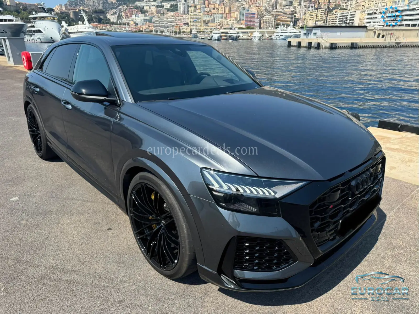 Audi RSQ8