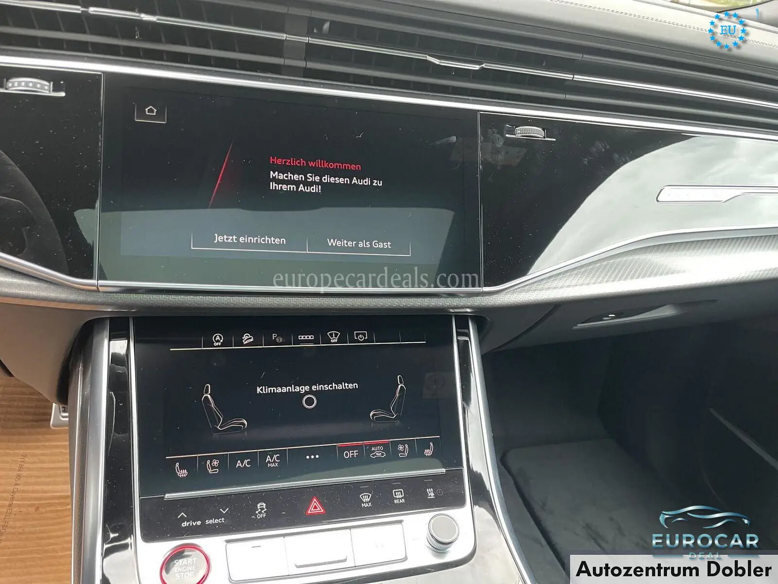 Audi RSQ8