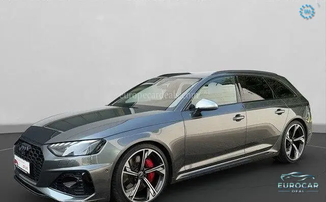 Audi RS4