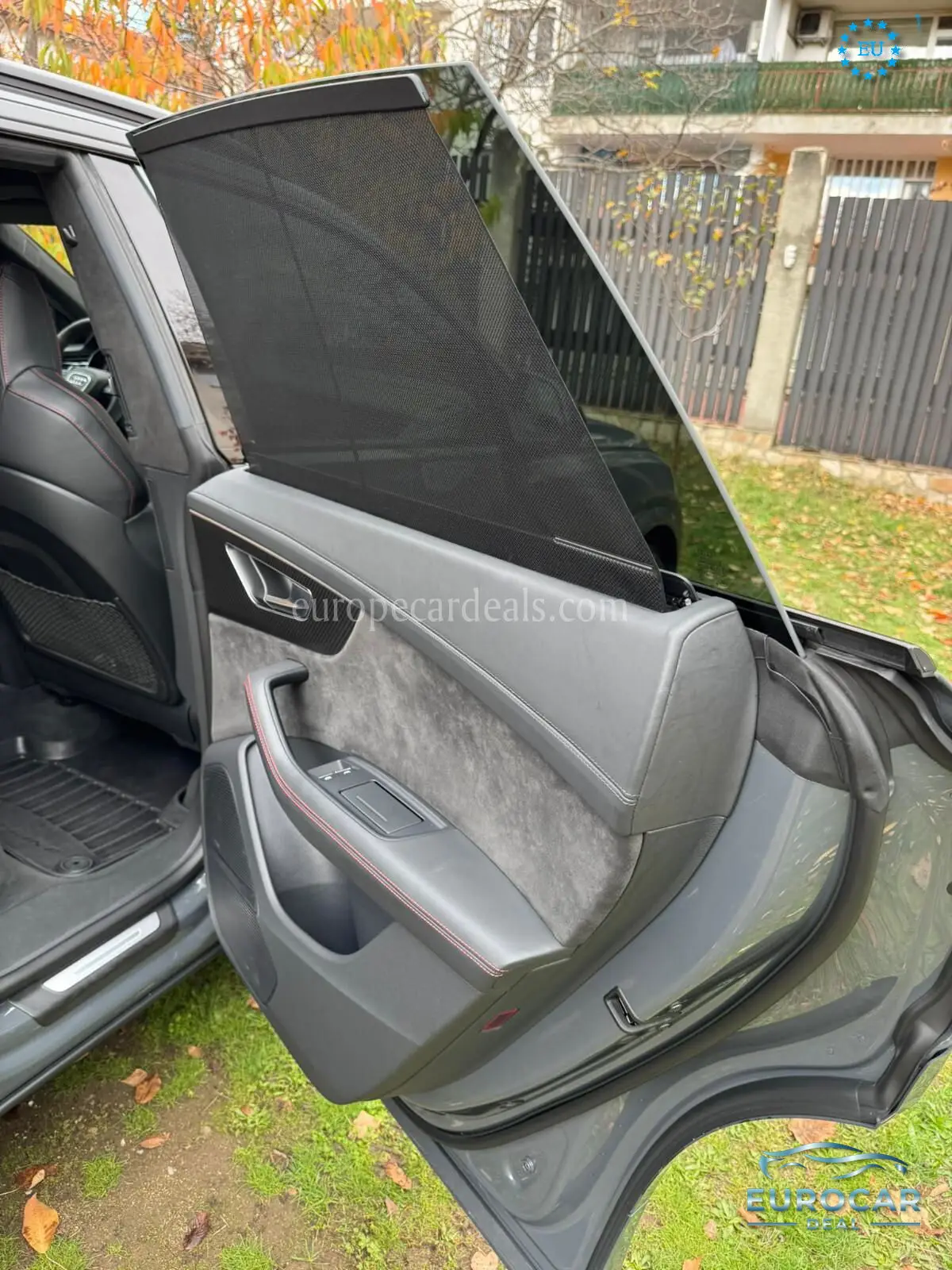 Audi RSQ8