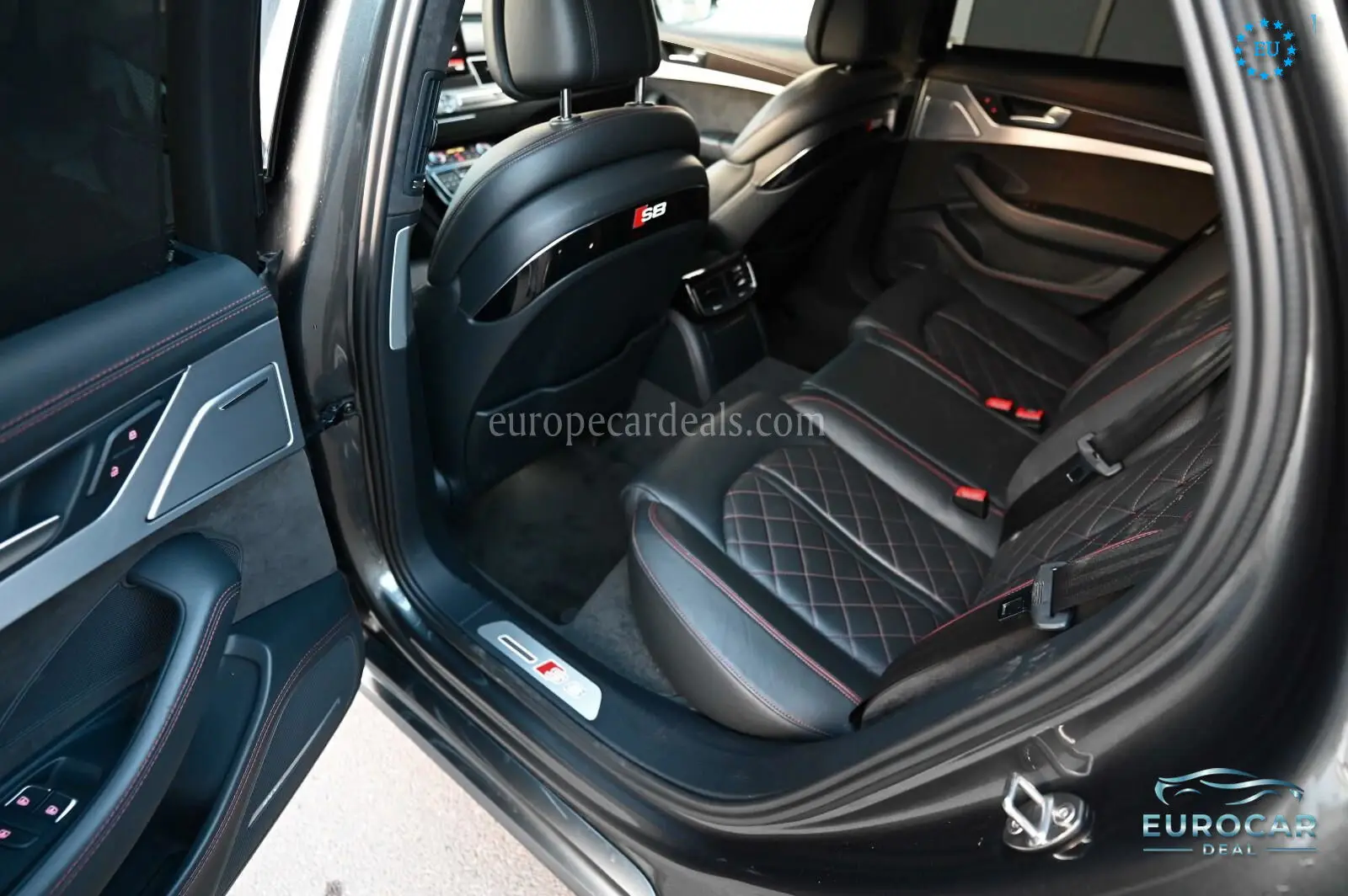 Audi S8