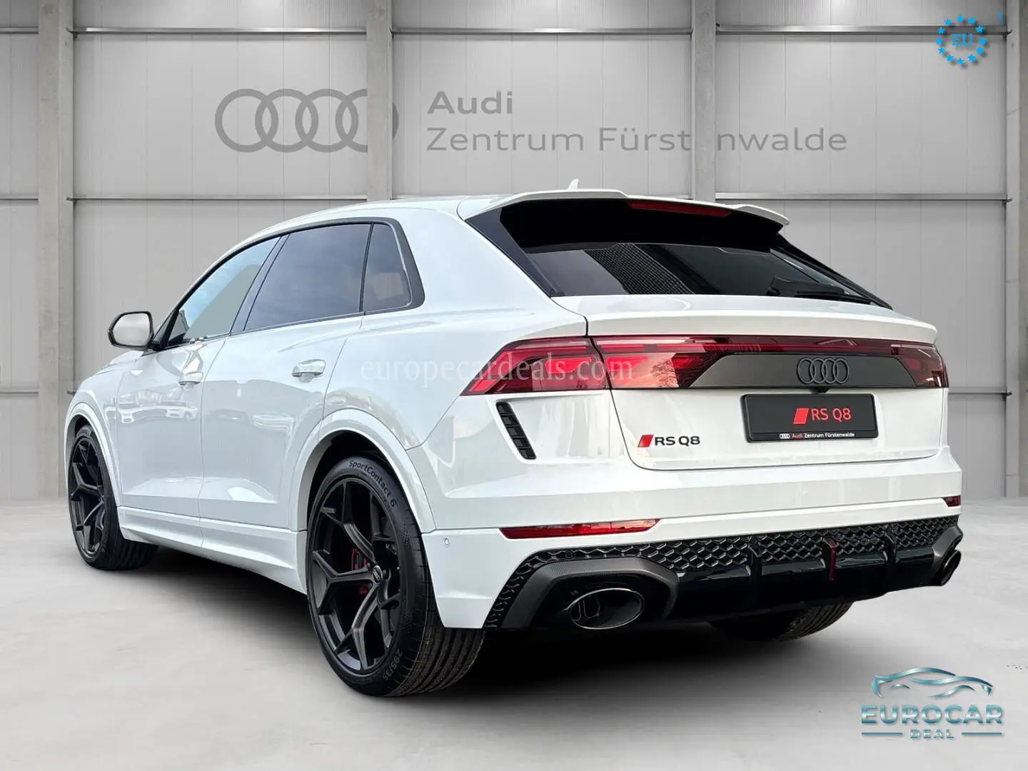 Audi RSQ8