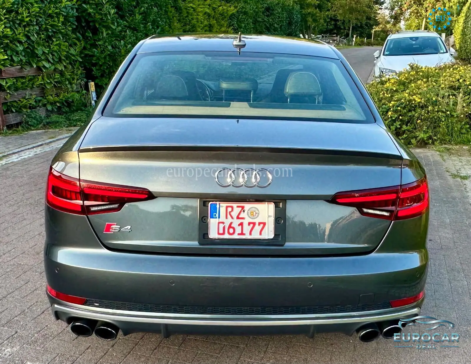 Audi S4