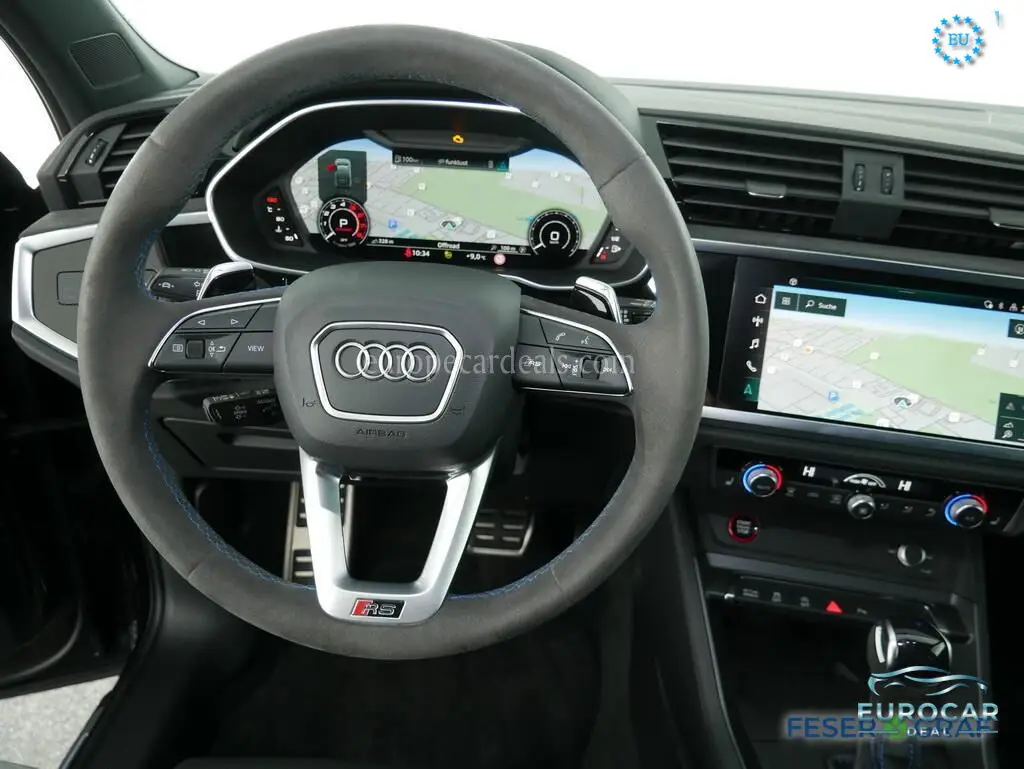 Audi RSQ3