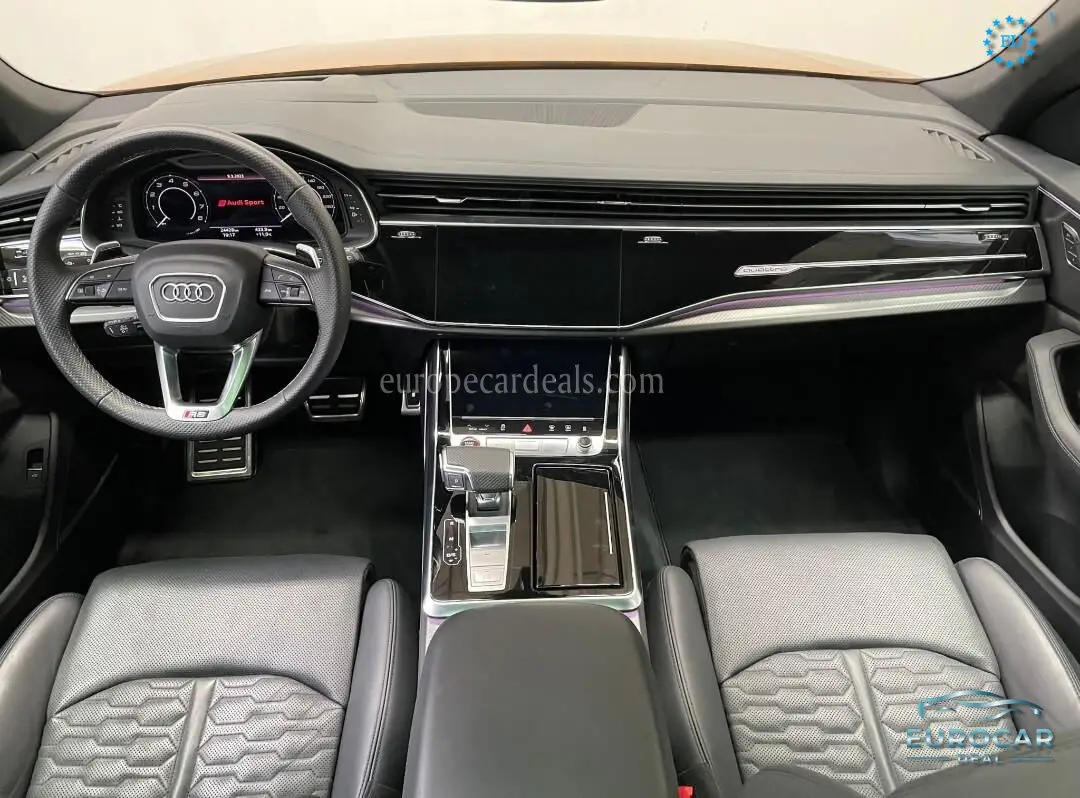 Audi RSQ8