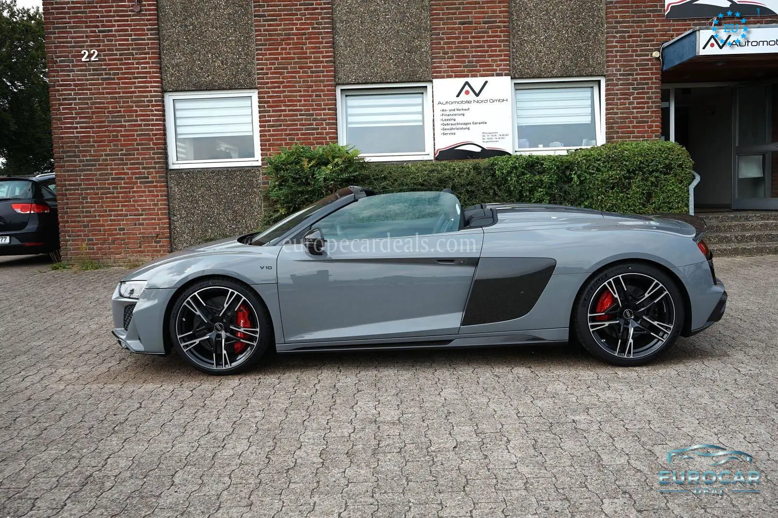 Audi R8