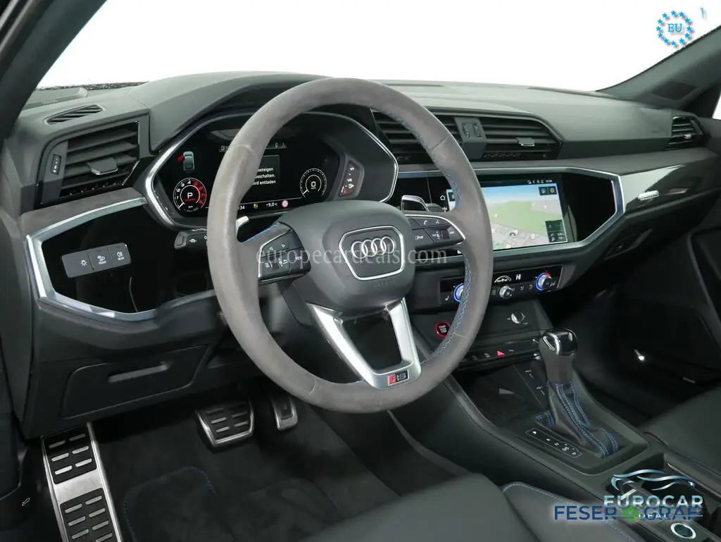 Audi RSQ3