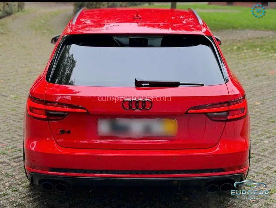 Audi S4