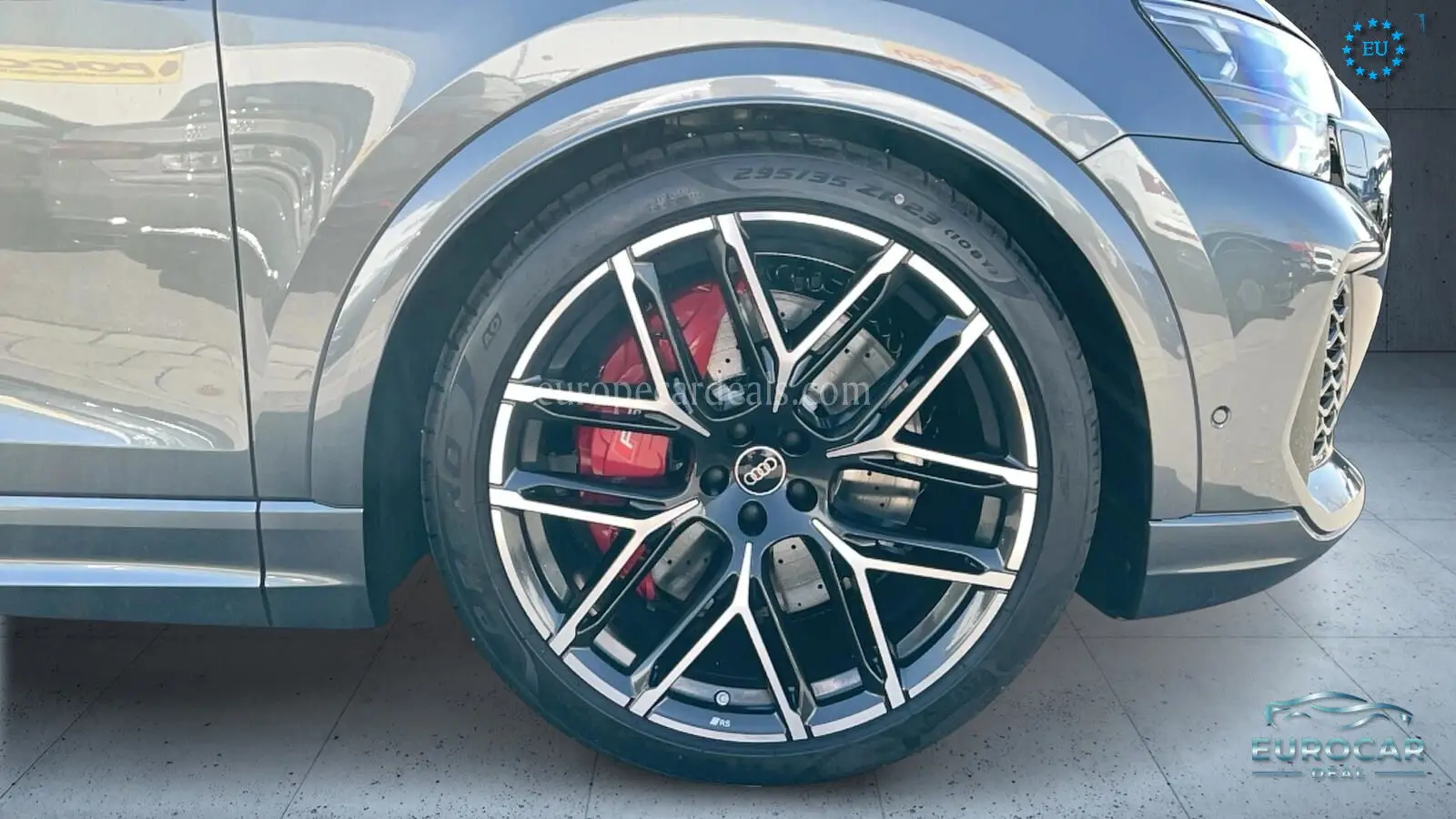 Audi RSQ8