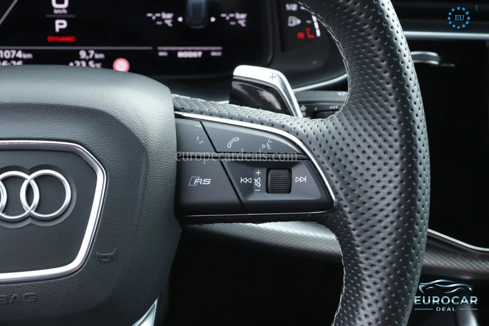 Audi RSQ8