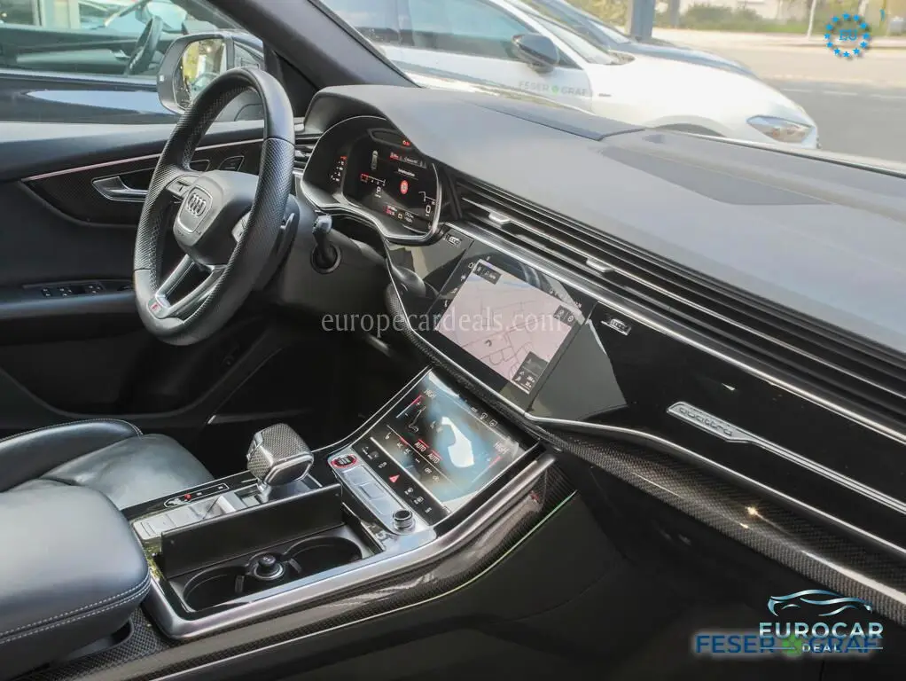 Audi SQ8