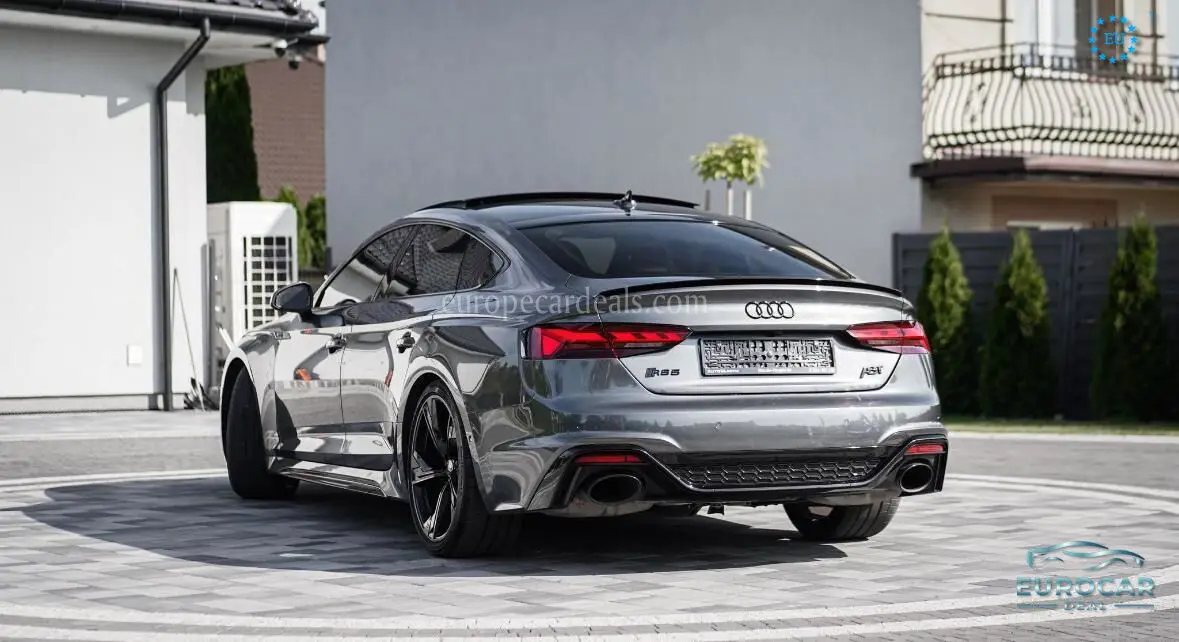 Audi RS5