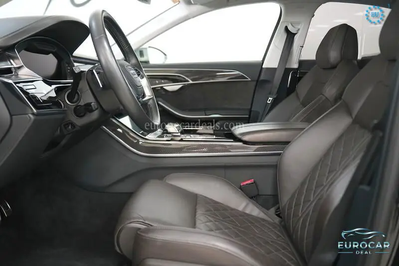 Audi S8