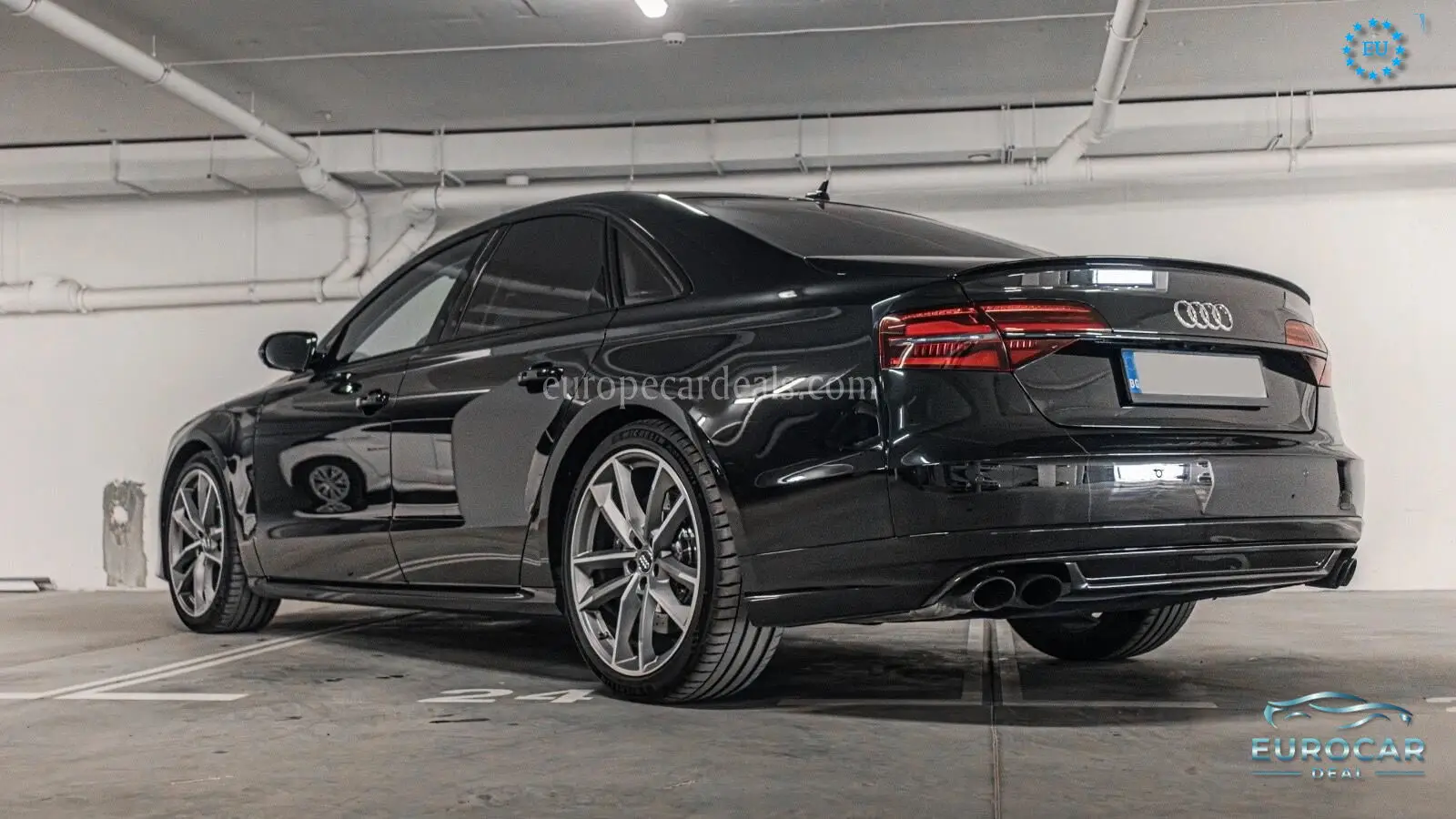 Audi S8