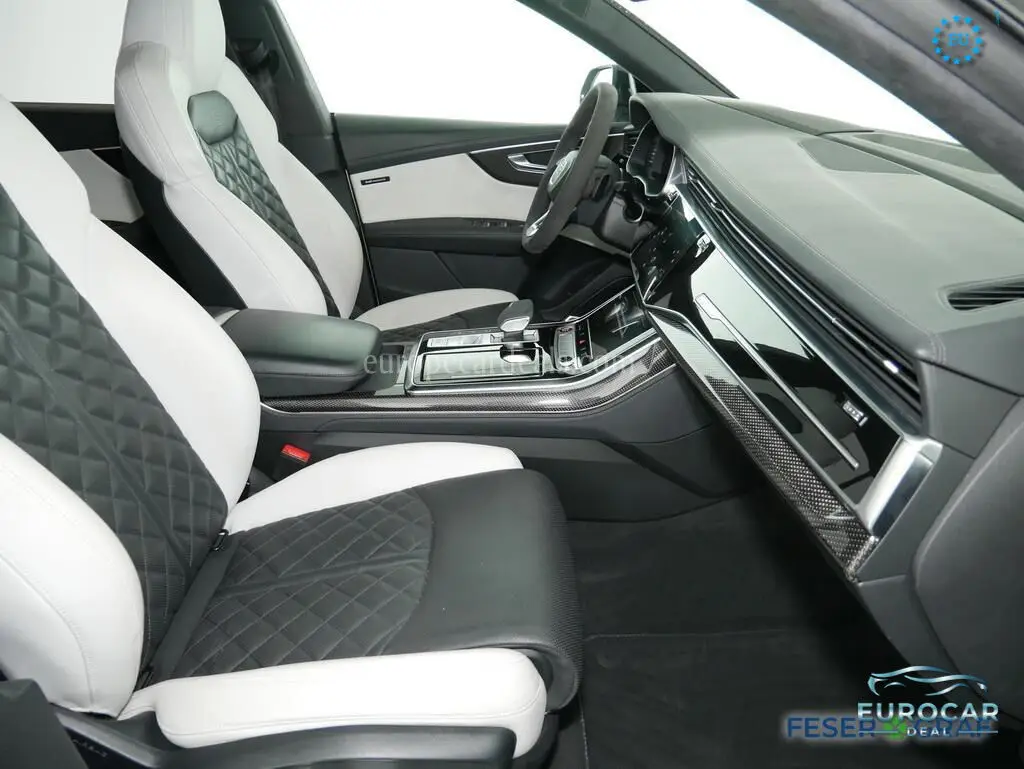 Audi SQ8