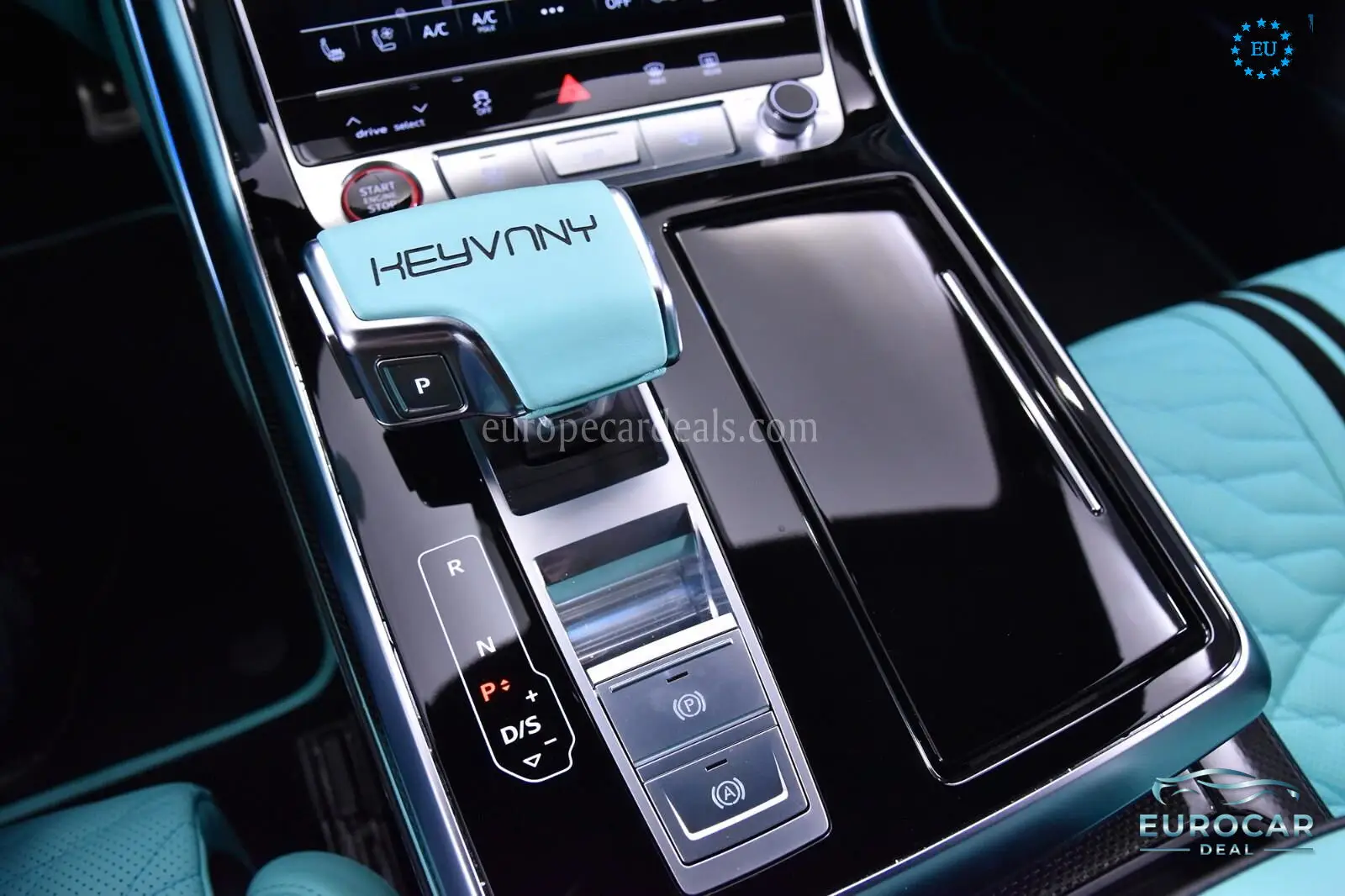 Audi RSQ8