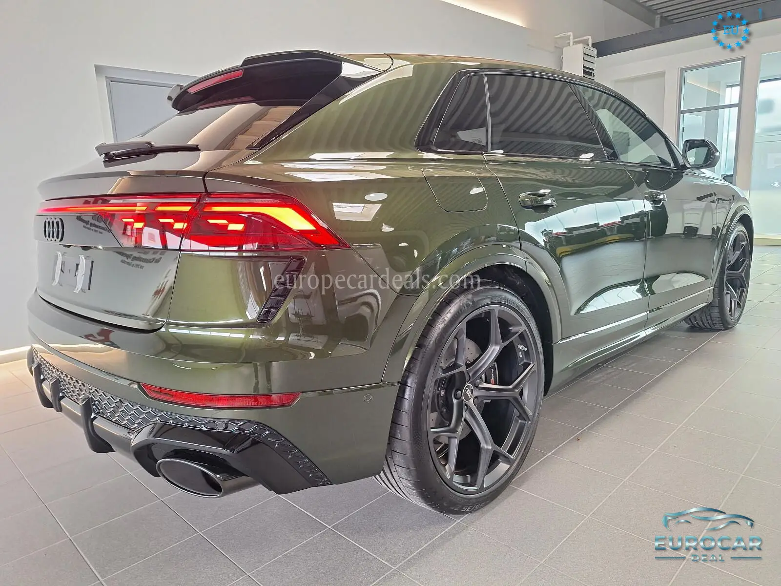Audi RSQ8