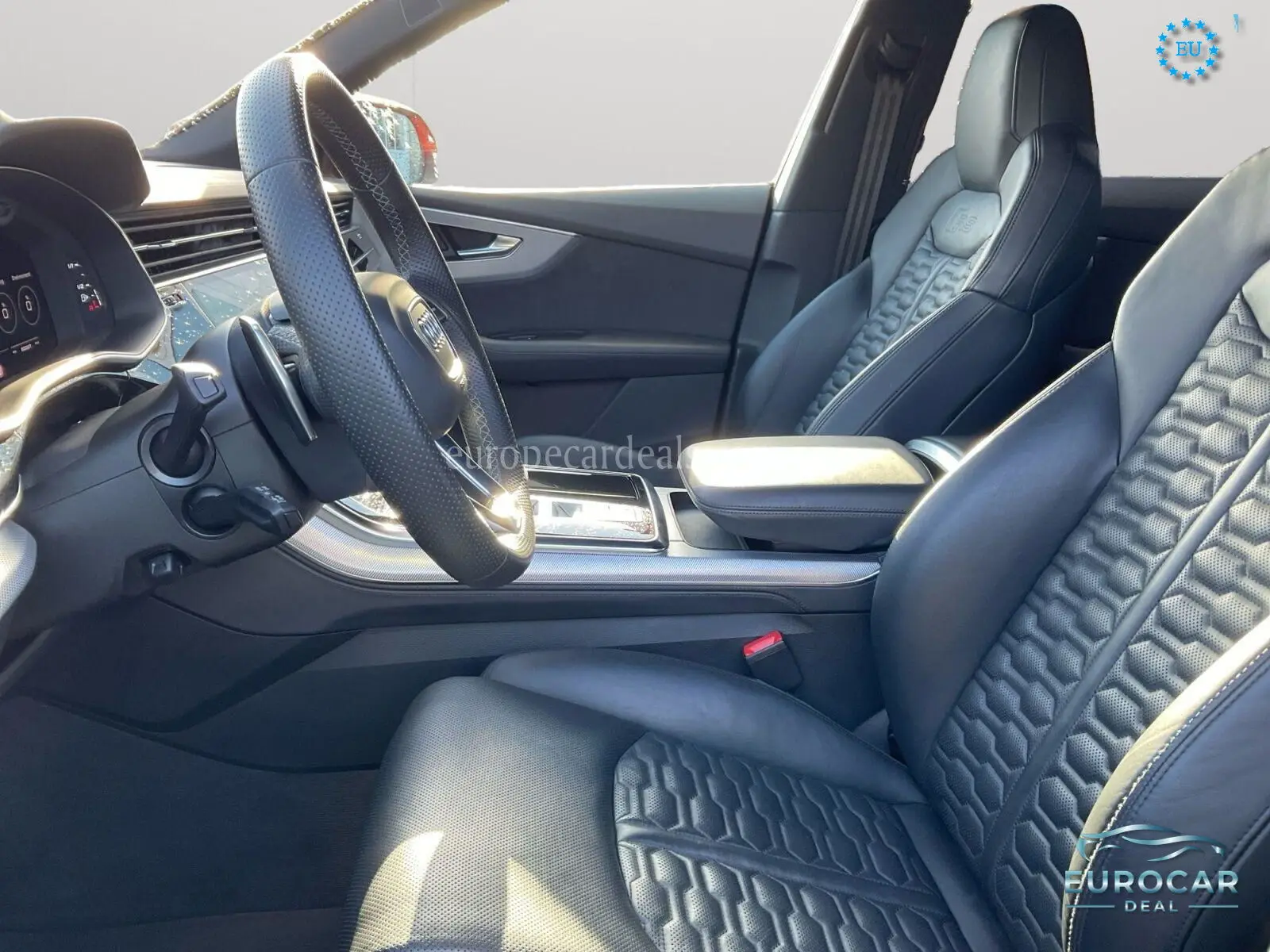Audi RSQ8