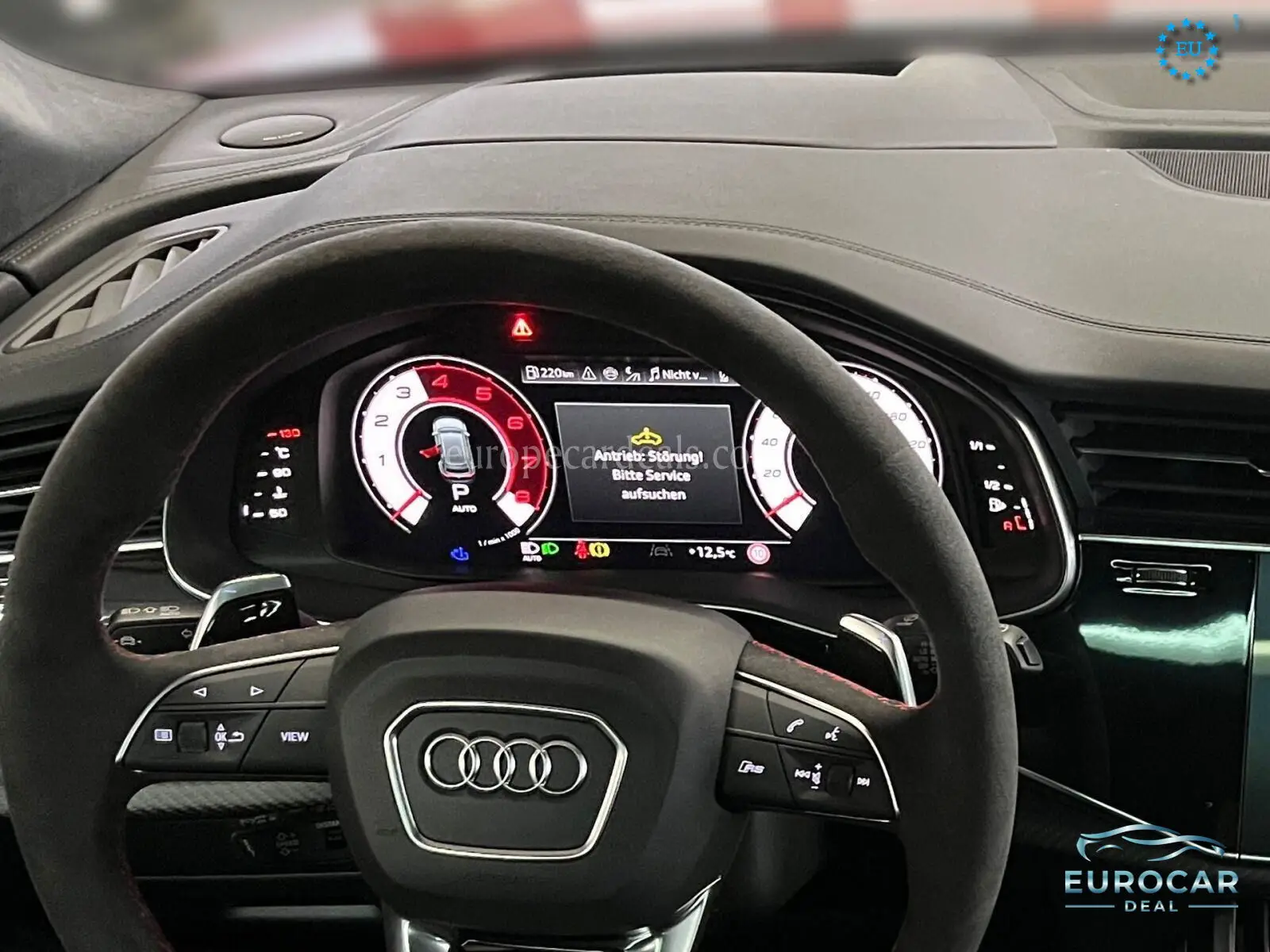Audi RSQ8