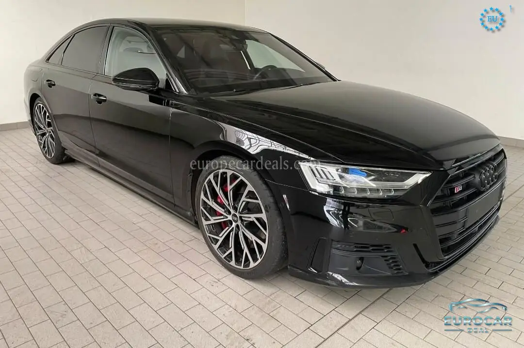 Audi S8