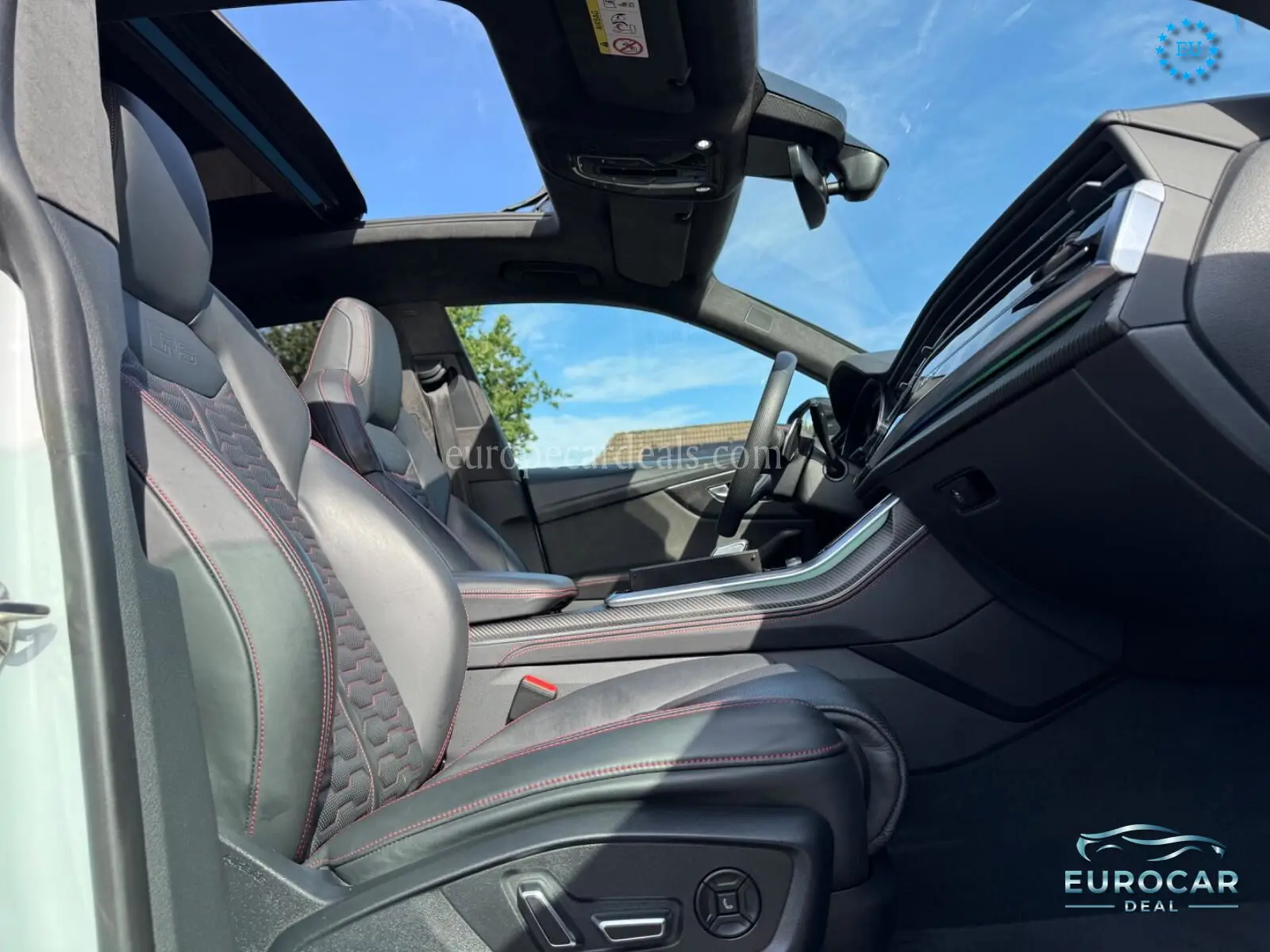 Audi RSQ8