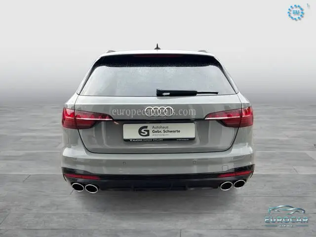 Audi S4