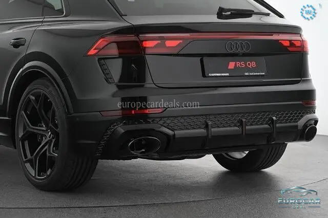 Audi RSQ8