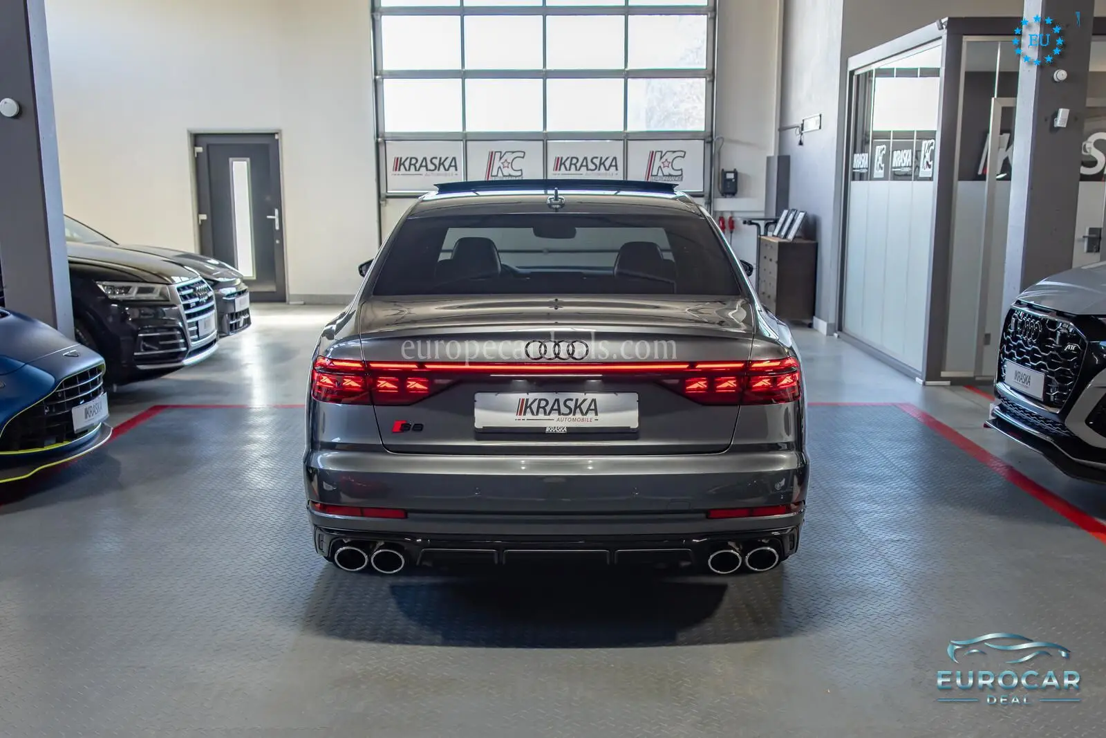 Audi S8