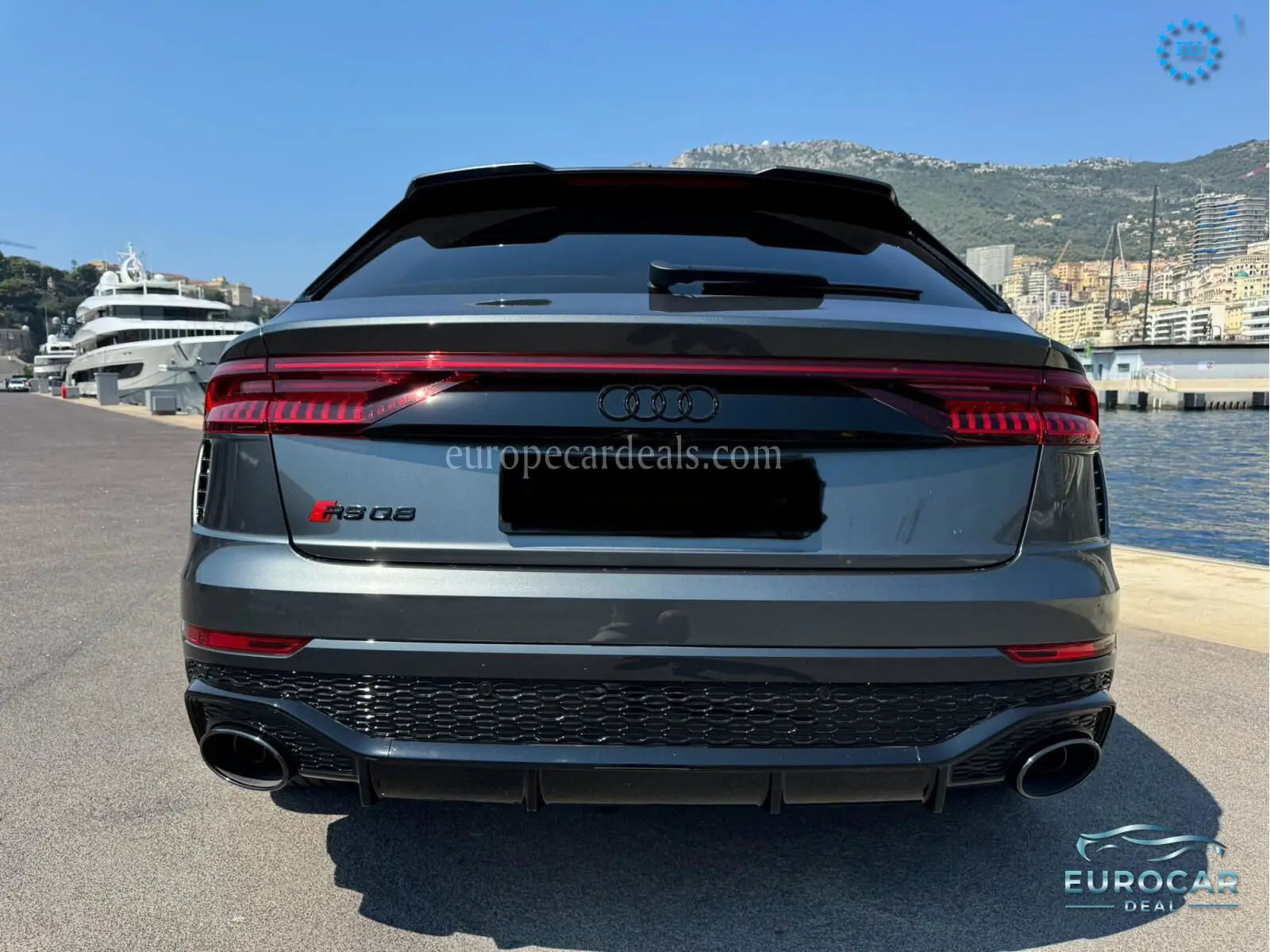 Audi RSQ8