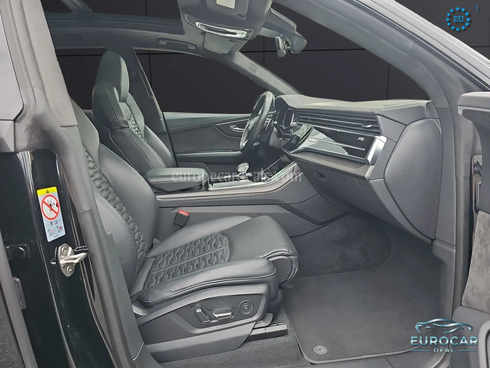 Audi RSQ8