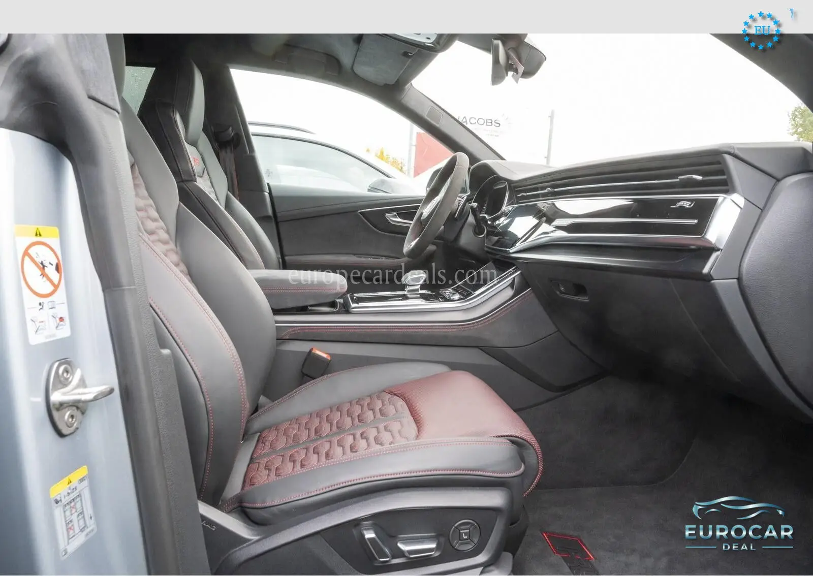Audi RSQ8